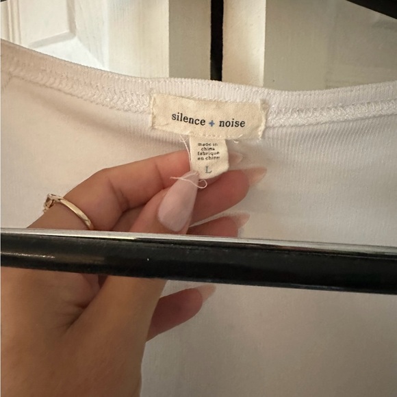 Silence and noise tunic. - Picture 3 of 3